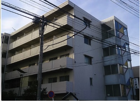 株式会社吏央 横浜支店の建物
